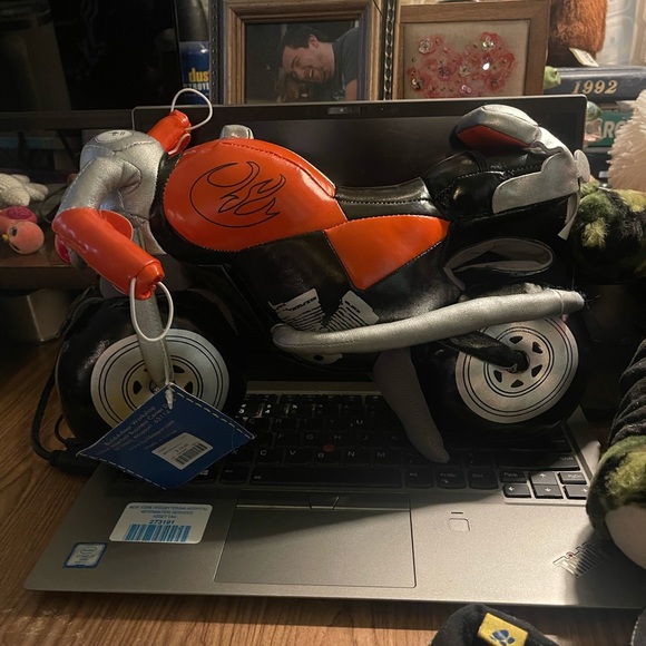 Camo build a bear with Harley Davidson outfit and bike - Picture 4 of 4